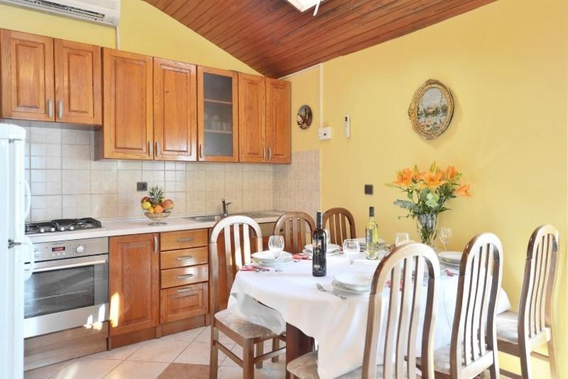 Villa House Rogoznica Lokva Rogoznica Esterno foto